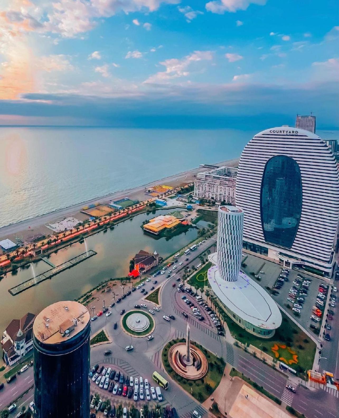 Orbi City Panorama Towers Hotel Batumi Exterior foto